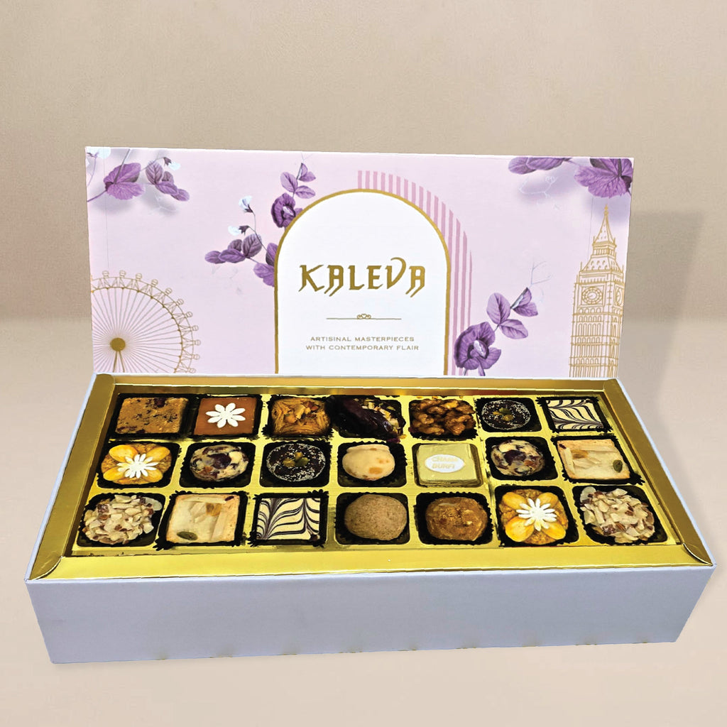 SWEETS IN ARTISTIC BOXES
